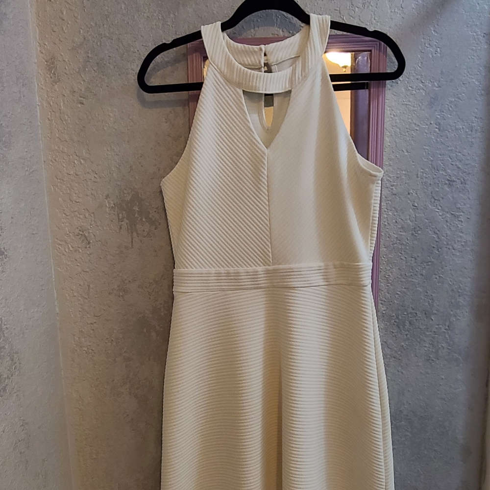 Simple white halter dress (M)
